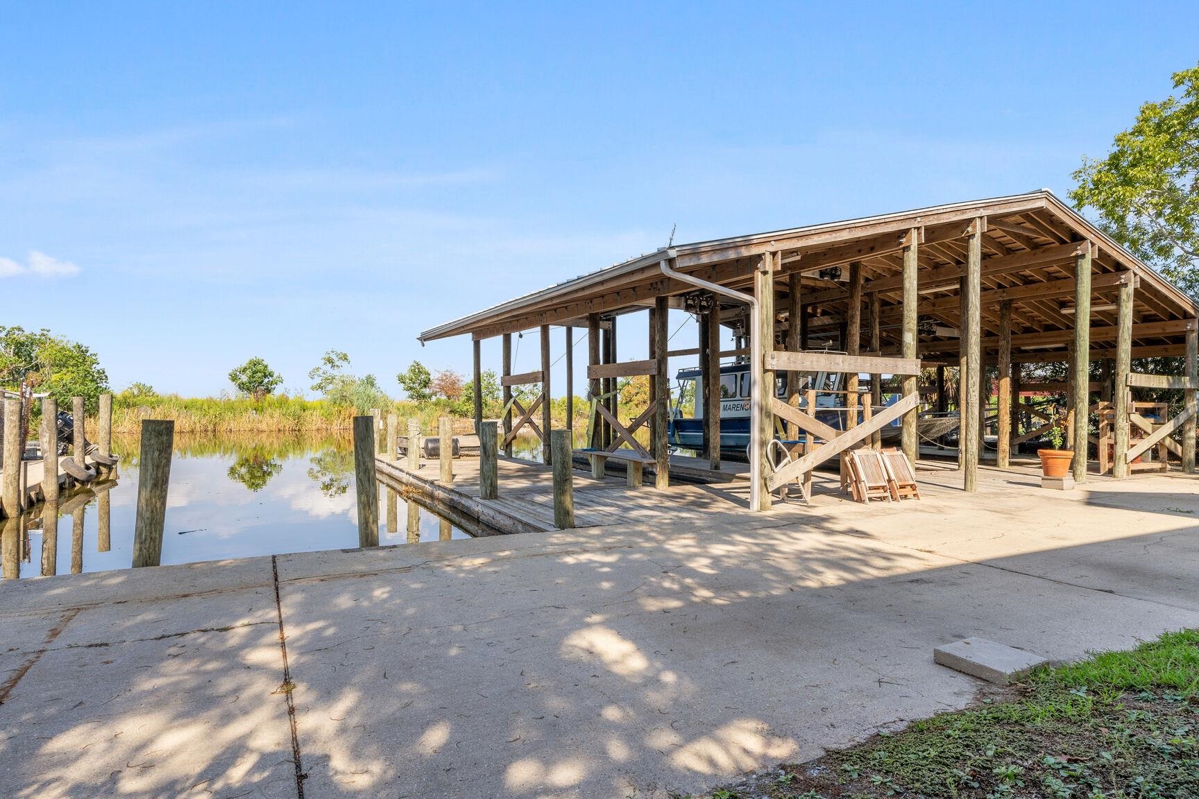 5318 Privateer Boulevard, Barataria, Louisiana image 29