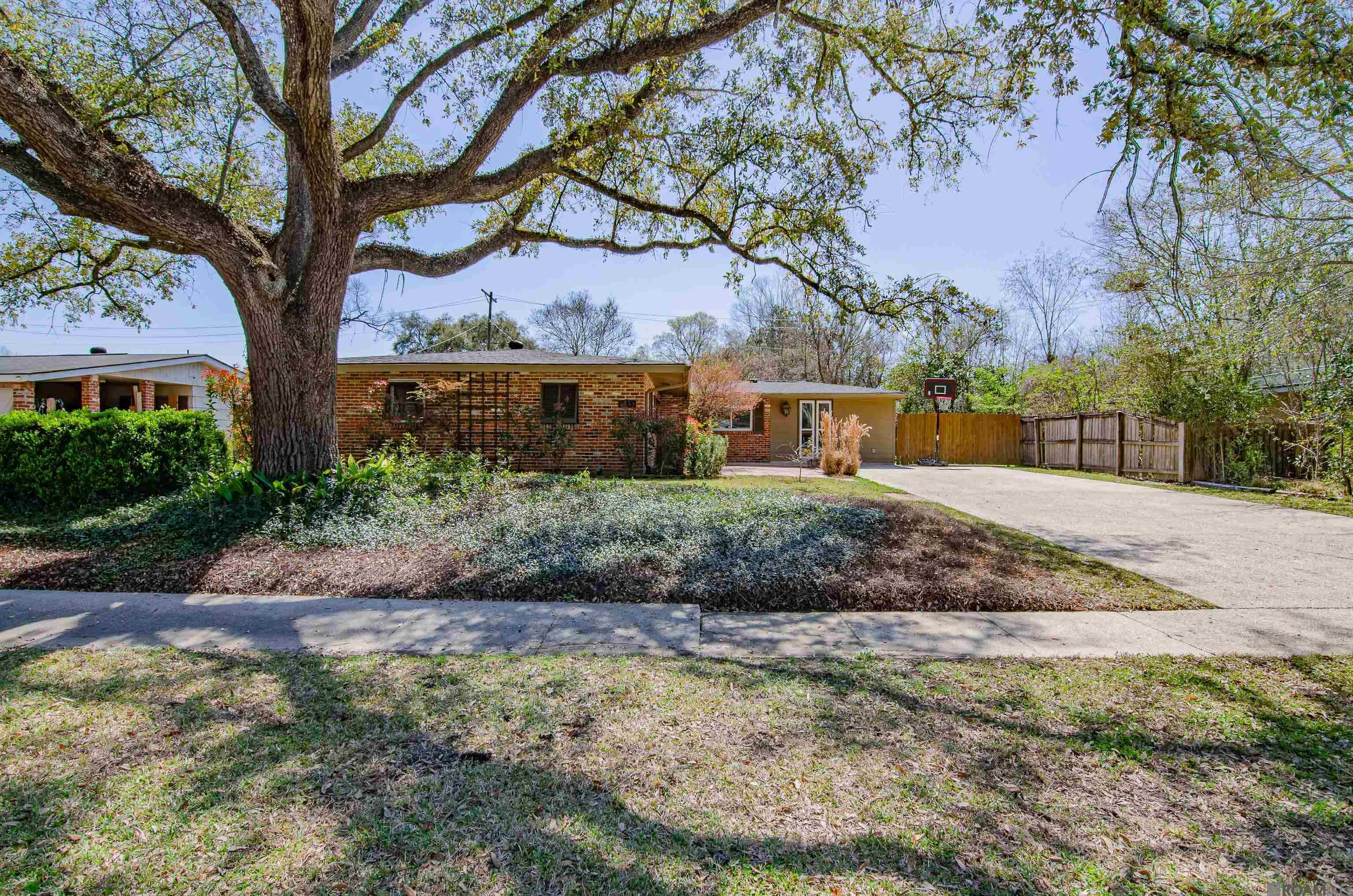 5058 Woodside Dr, Baton Rouge, Louisiana image 2