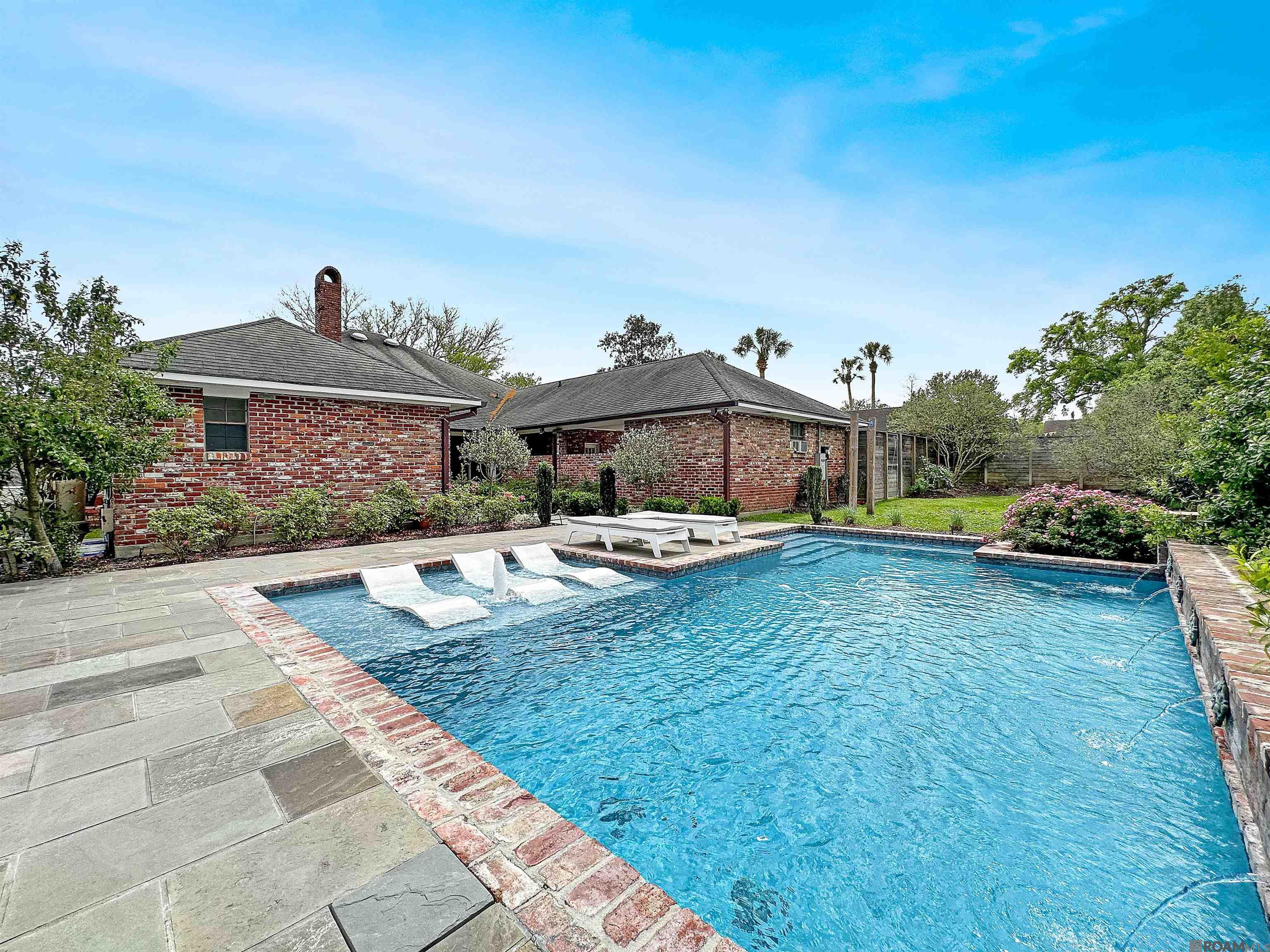 305 Woodstone Dr, Baton Rouge, Louisiana image 3