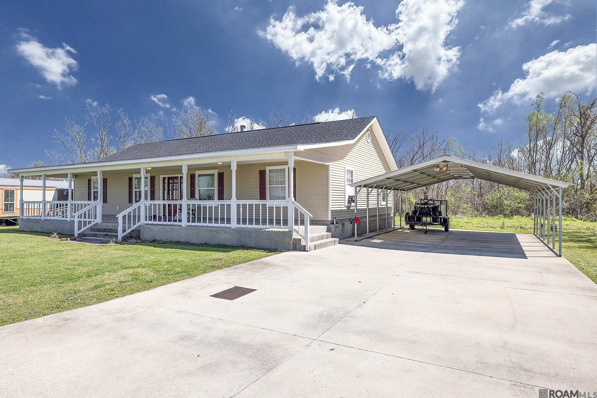 569 St Ann St, Raceland, Louisiana image 2