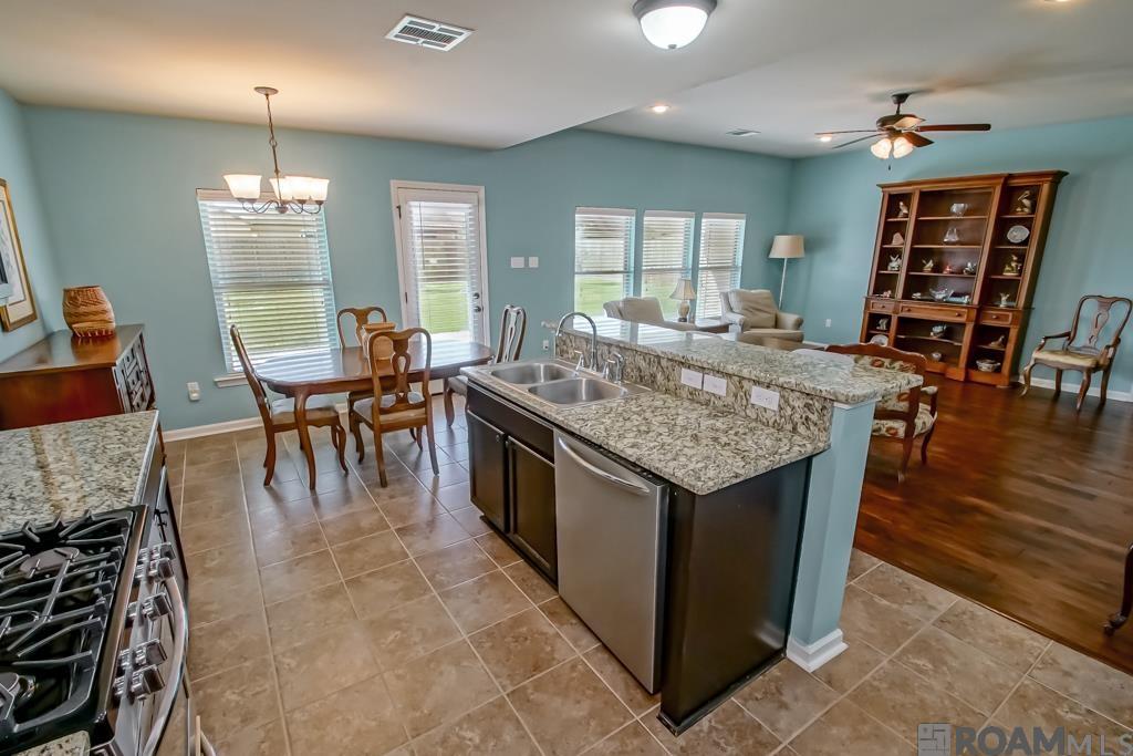 42323 Marblestone Ave, Prairieville, Louisiana image 8