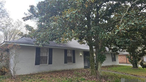 Homes For Rent - 437 Woodcliff Dr<br/> Baton Rouge, LA 70815