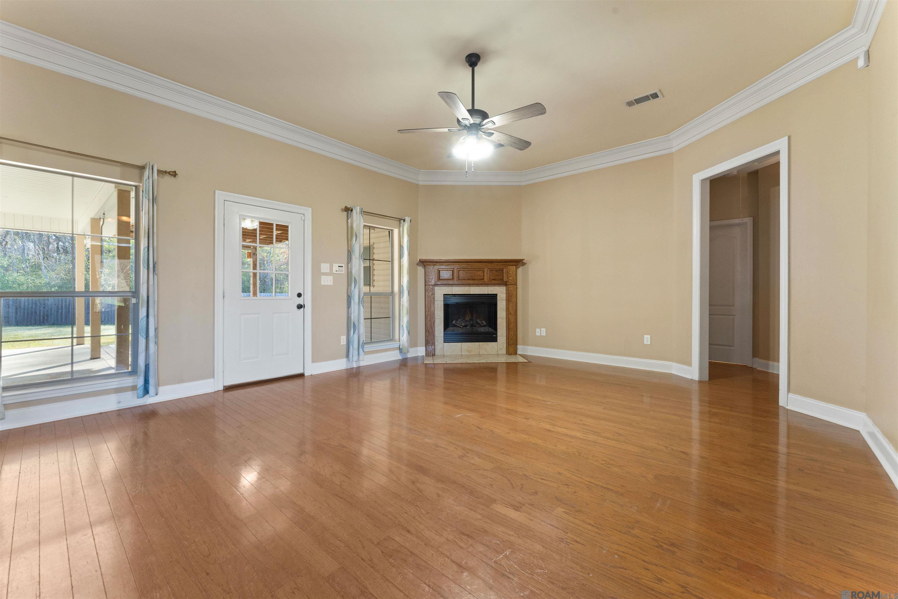34175 Hawks Cove, Denham Springs, Louisiana image 2