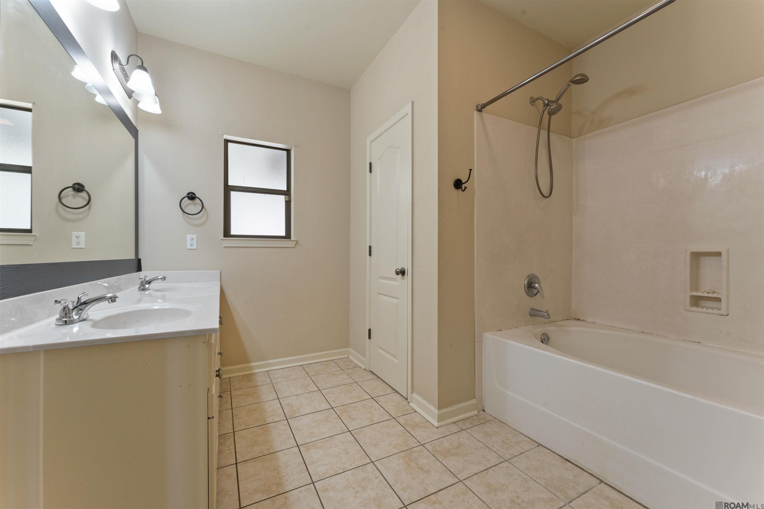 34175 Hawks Cove, Denham Springs, Louisiana image 8