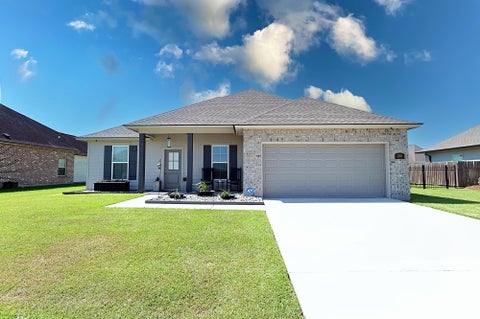 Homes For Sale - 200 Margie St<br/> Thibodaux, LA 70301