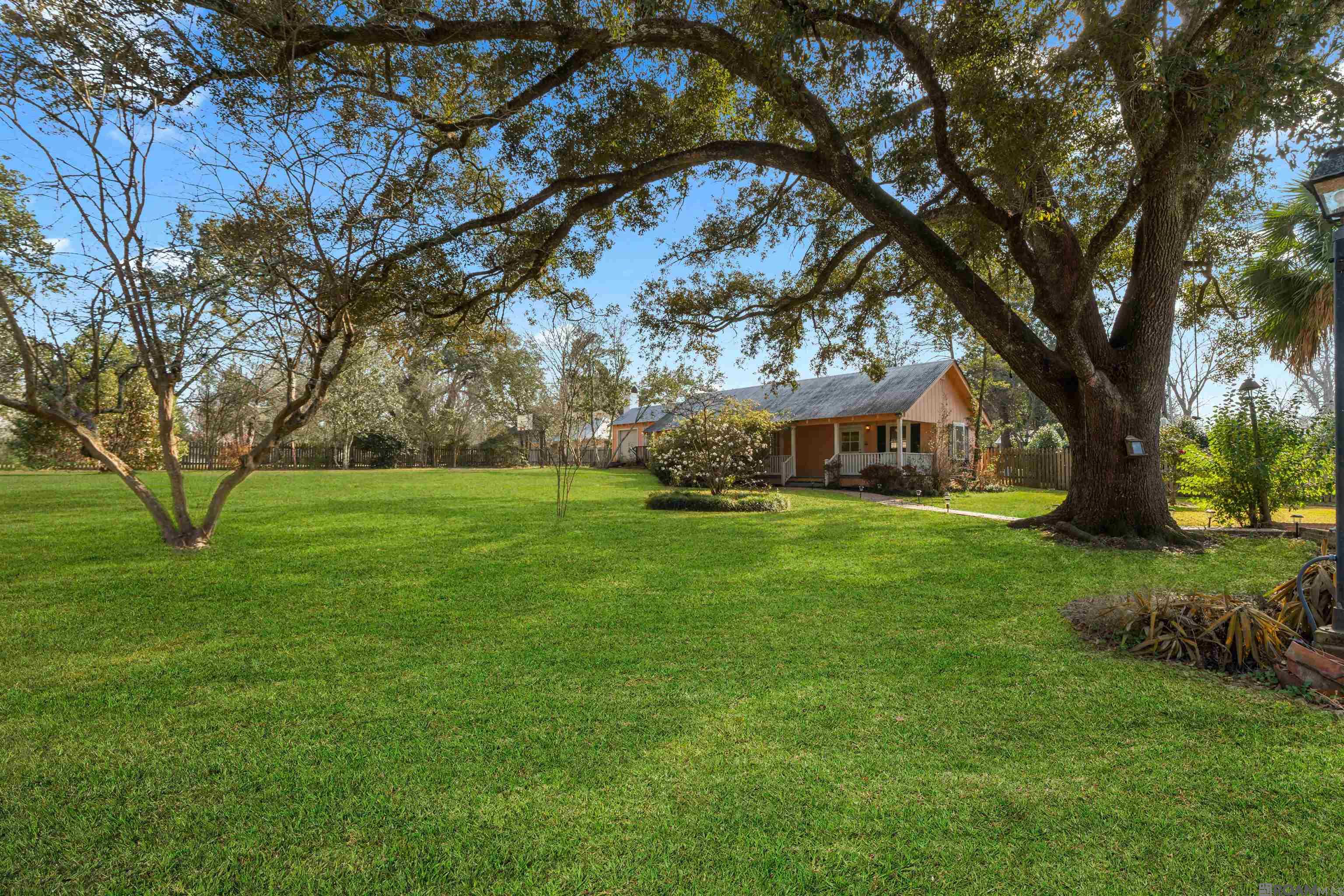 888 Dubois Dr, Baton Rouge, Louisiana image 27