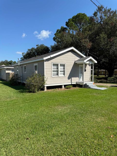 Homes For Sale - 1501 Oakley Street<br/> Thibodaux, LA 70301
