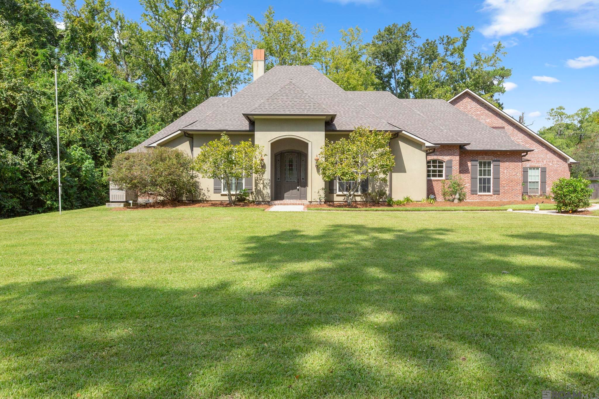 3032 Drusilla Ln