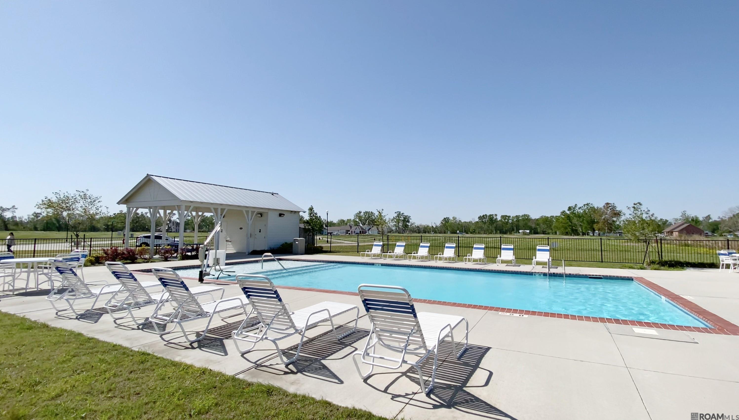 118 Royal Oak Blvd, Thibodaux, Louisiana image 3