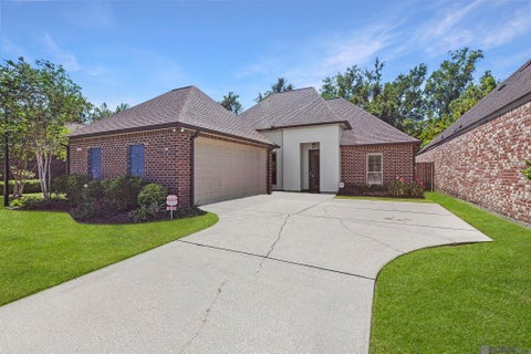 Homes For Sale - 8162 Seville Ct<br/> Baton Rouge, LA 70820