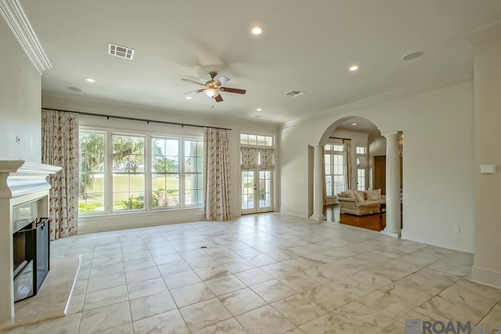 19001 E Pinnacle Cir, Saint George, Louisiana image 13