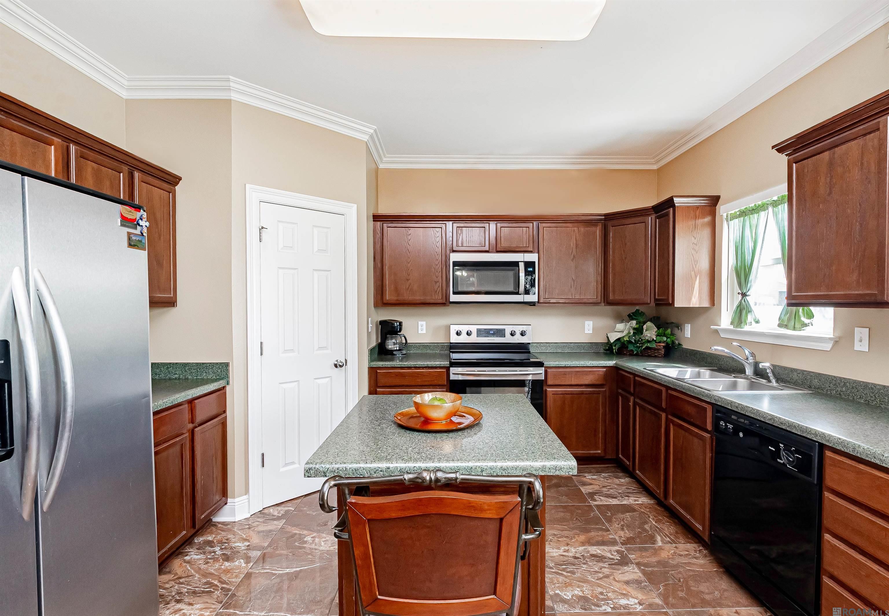 18130 Judy Dr, Prairieville, Louisiana image 9