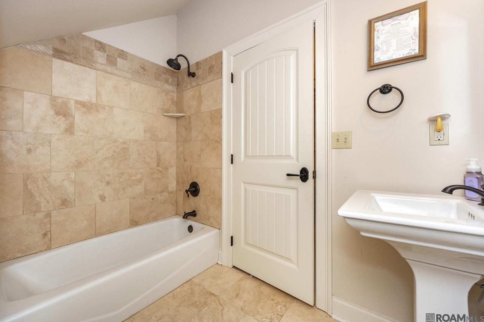 17427 E Club View Ct, Baton Rouge, Louisiana image 37