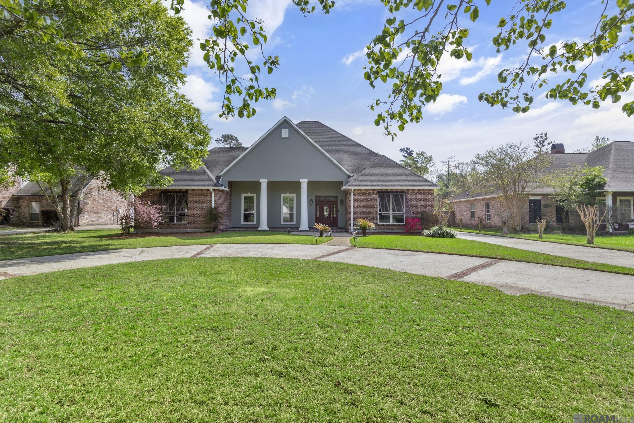 35130 Stonecastle Drive, Denham Springs, Louisiana image 2