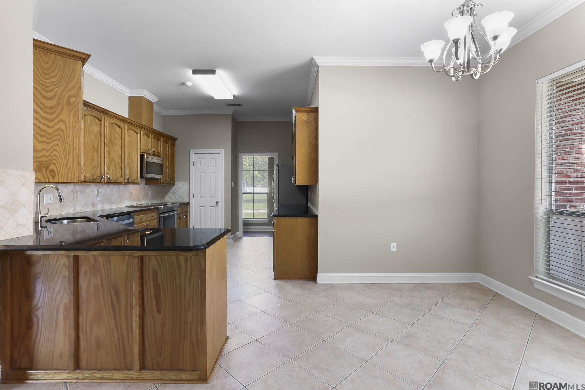 35130 Stonecastle Drive, Denham Springs, Louisiana image 12