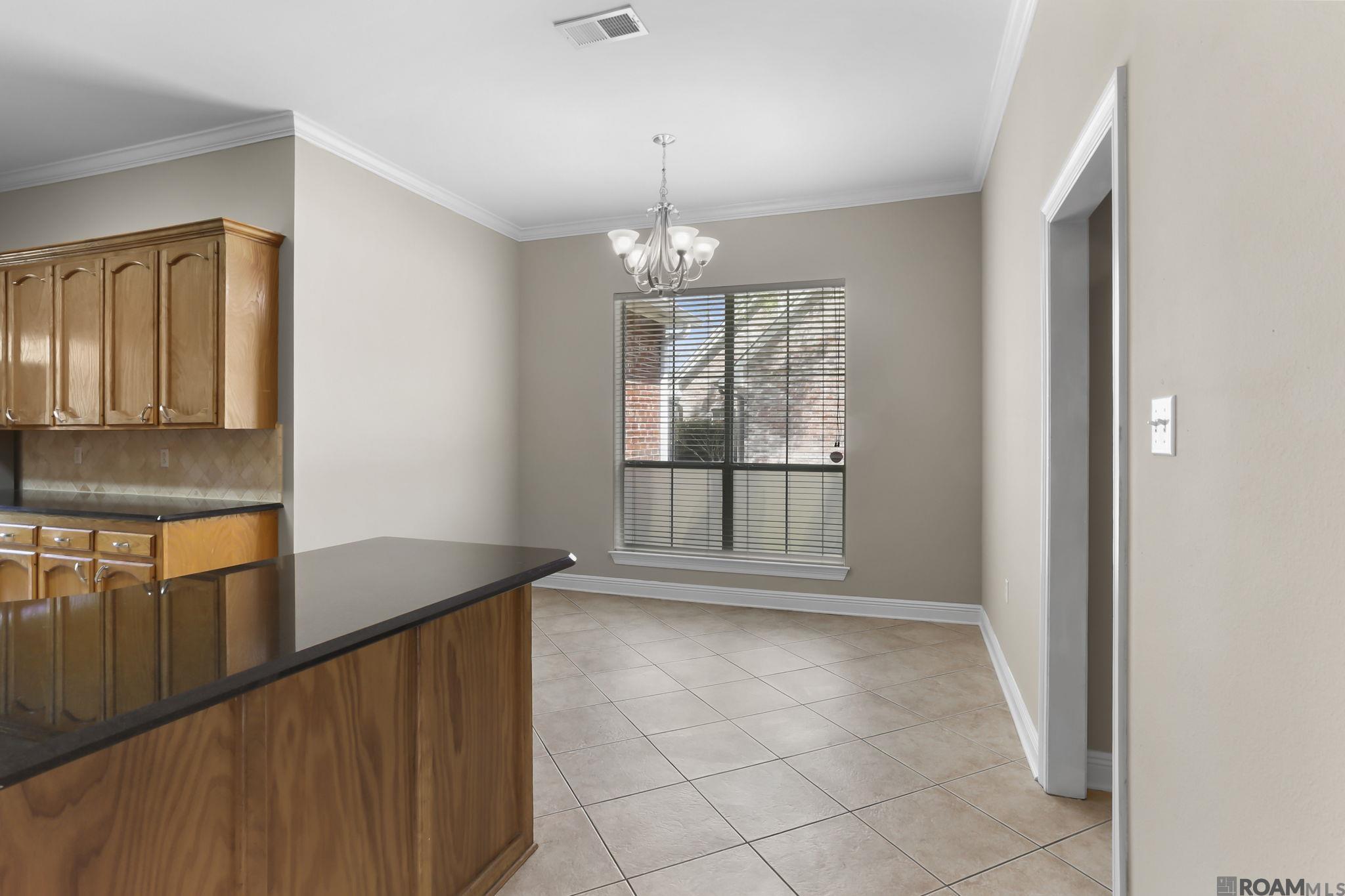 35130 Stonecastle Drive, Denham Springs, Louisiana image 11