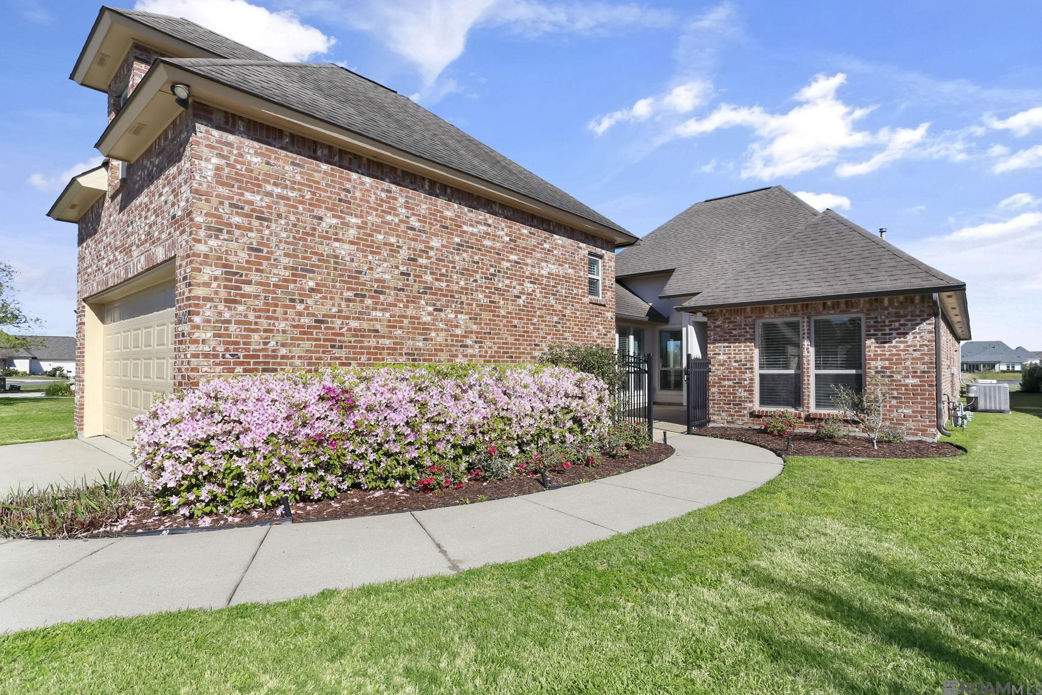 43072 Green Tree Ave, Gonzales, Louisiana image 2