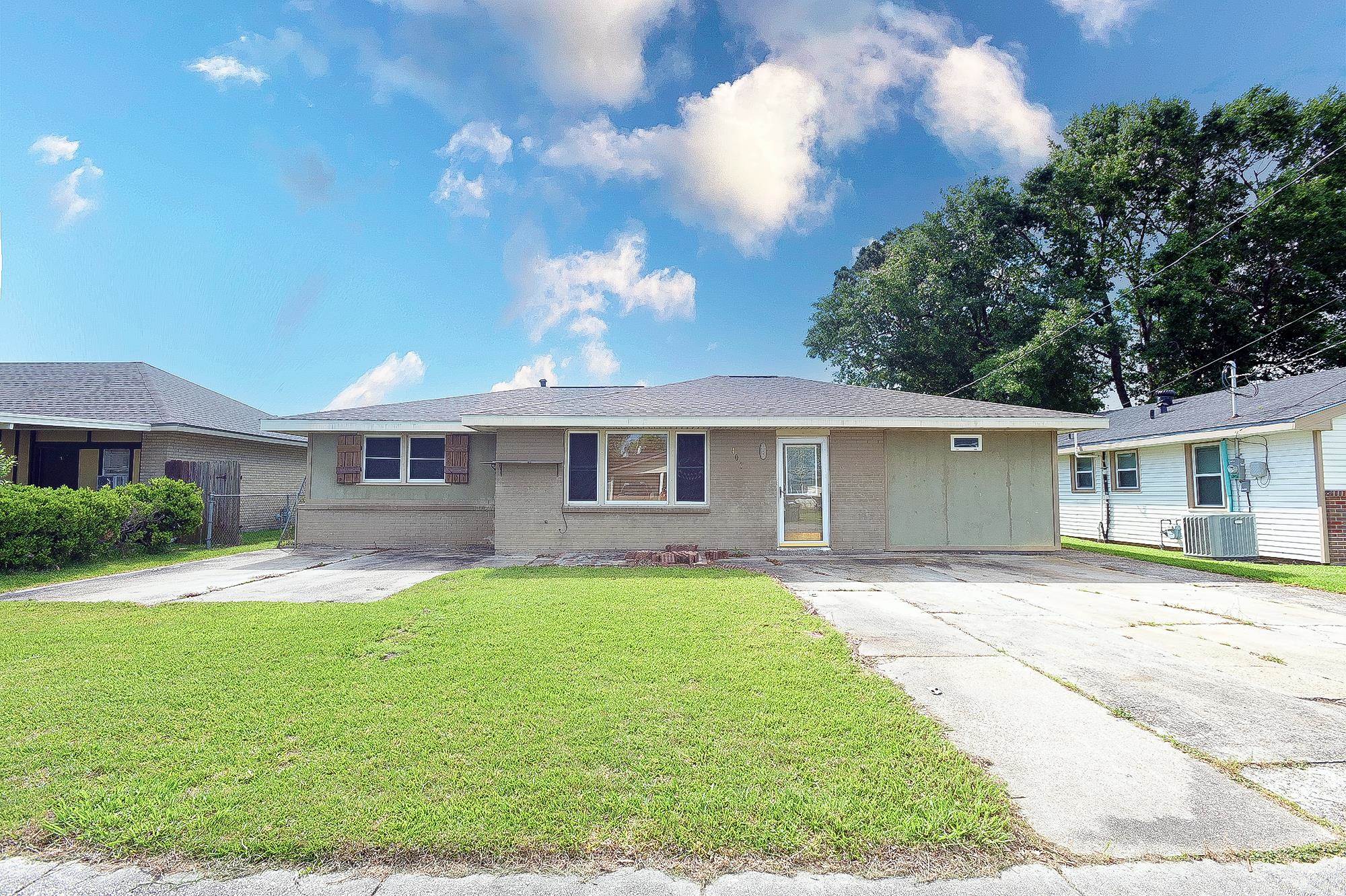 407 Dauphine Ave, Houma, Louisiana image 1