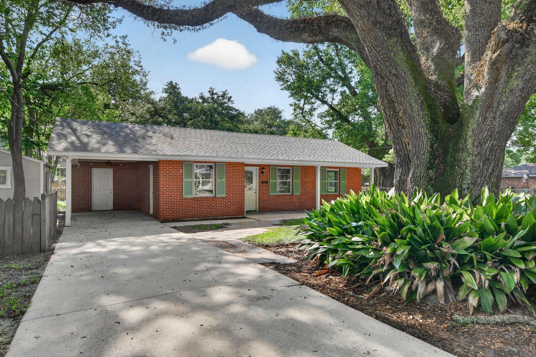 Photo 1 of 24 — 4615 41st St, Zachary, LA 70791