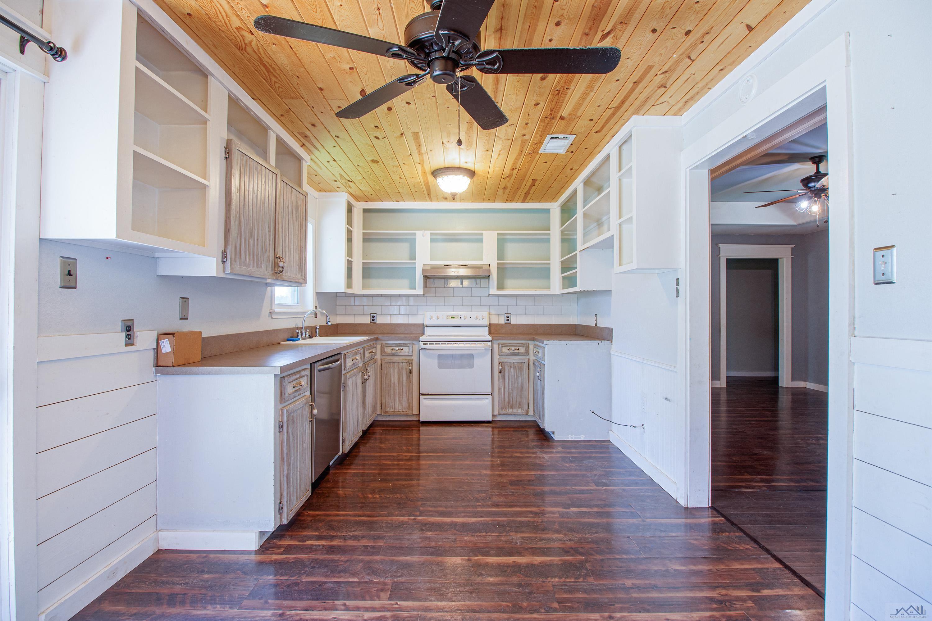 404 Louis Dr, Houma, Louisiana image 4
