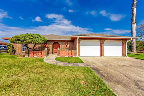 Homes For Sale - 2007 Ruby Dr<br/> Houma, LA 70363