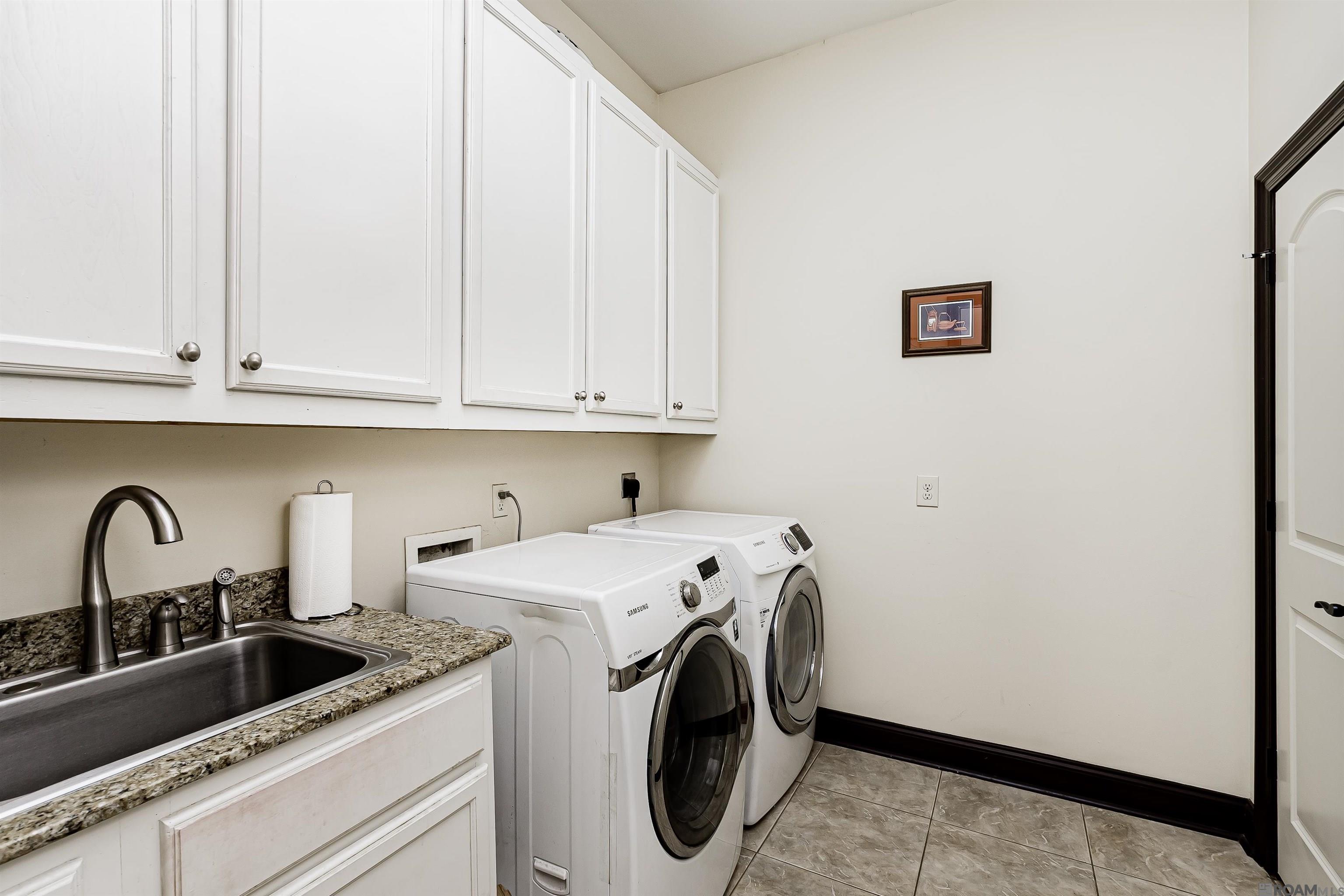323 Silvery Ln, Port Allen, Louisiana image 22