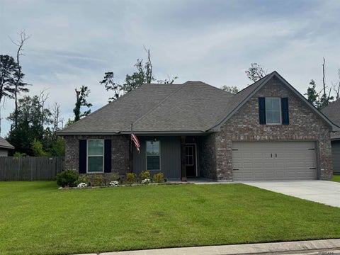Homes For Rent - 9650 S Grand Marsh Ct<br/> Denham Springs, LA 70726