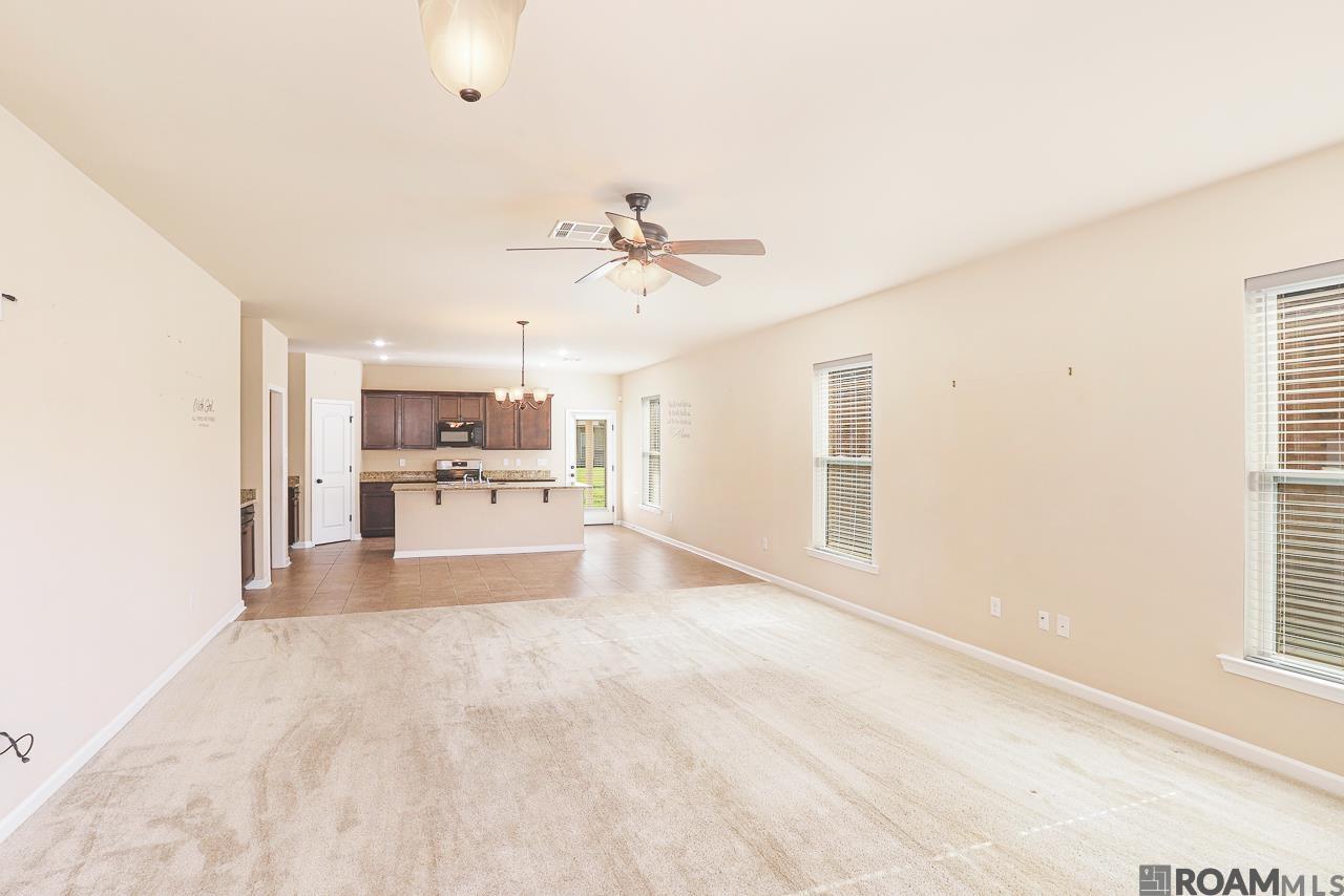 8663 Hackberry Ridge Ave, Zachary, Louisiana image 5