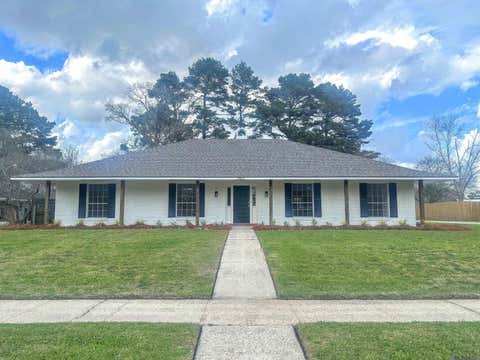 Homes For Sale - 11865 Parkbrook Ave<br/> Baton Rouge, LA 70816