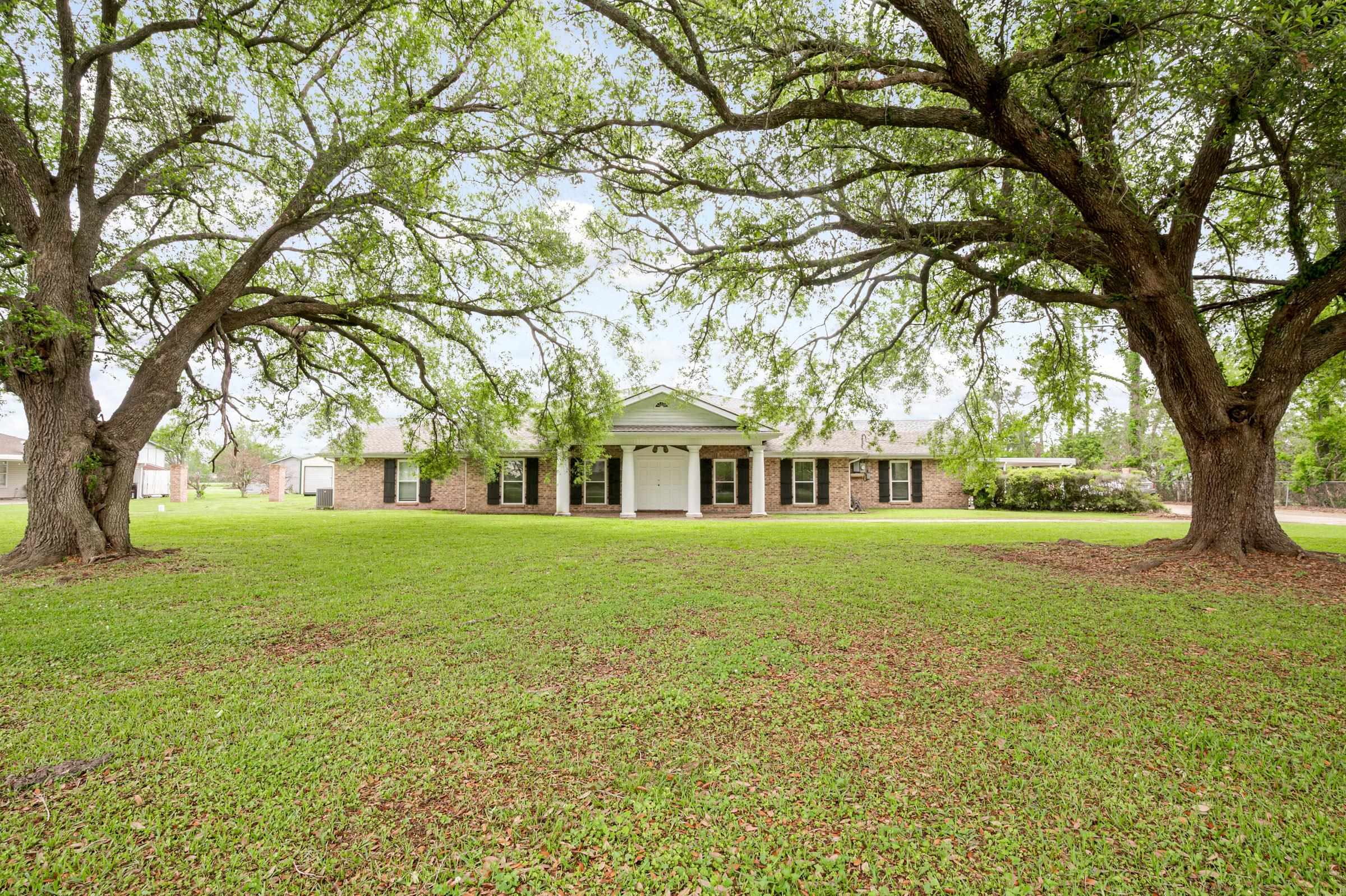 209 Country Estates Drive, Houma, Louisiana image 1