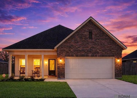 Homes For Sale - 1706 S Gonzales Trace Ave<br/> Ascension County, Gonzales, LA 70737