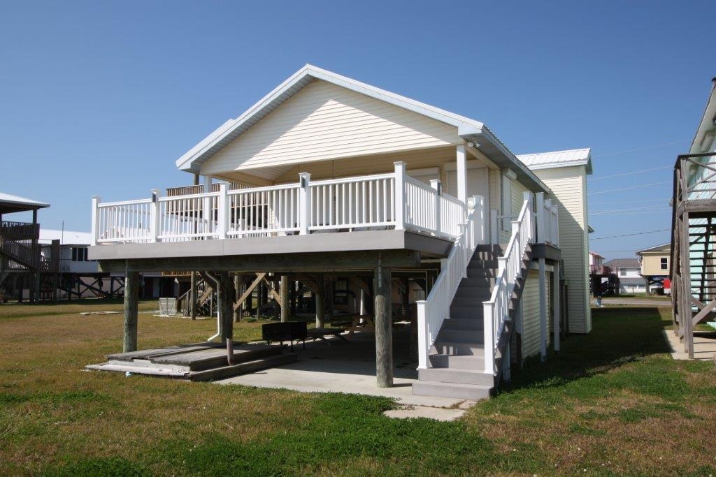 2828 Hwy 1, Grand Isle, Louisiana image 1