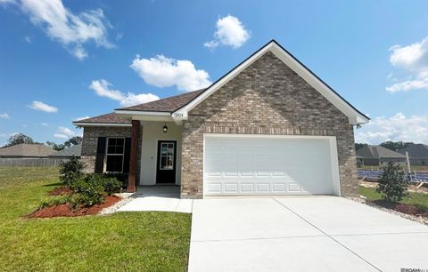 Homes For Sale - 18814 Corlis Green Dr<br/> Zachary, LA 70791