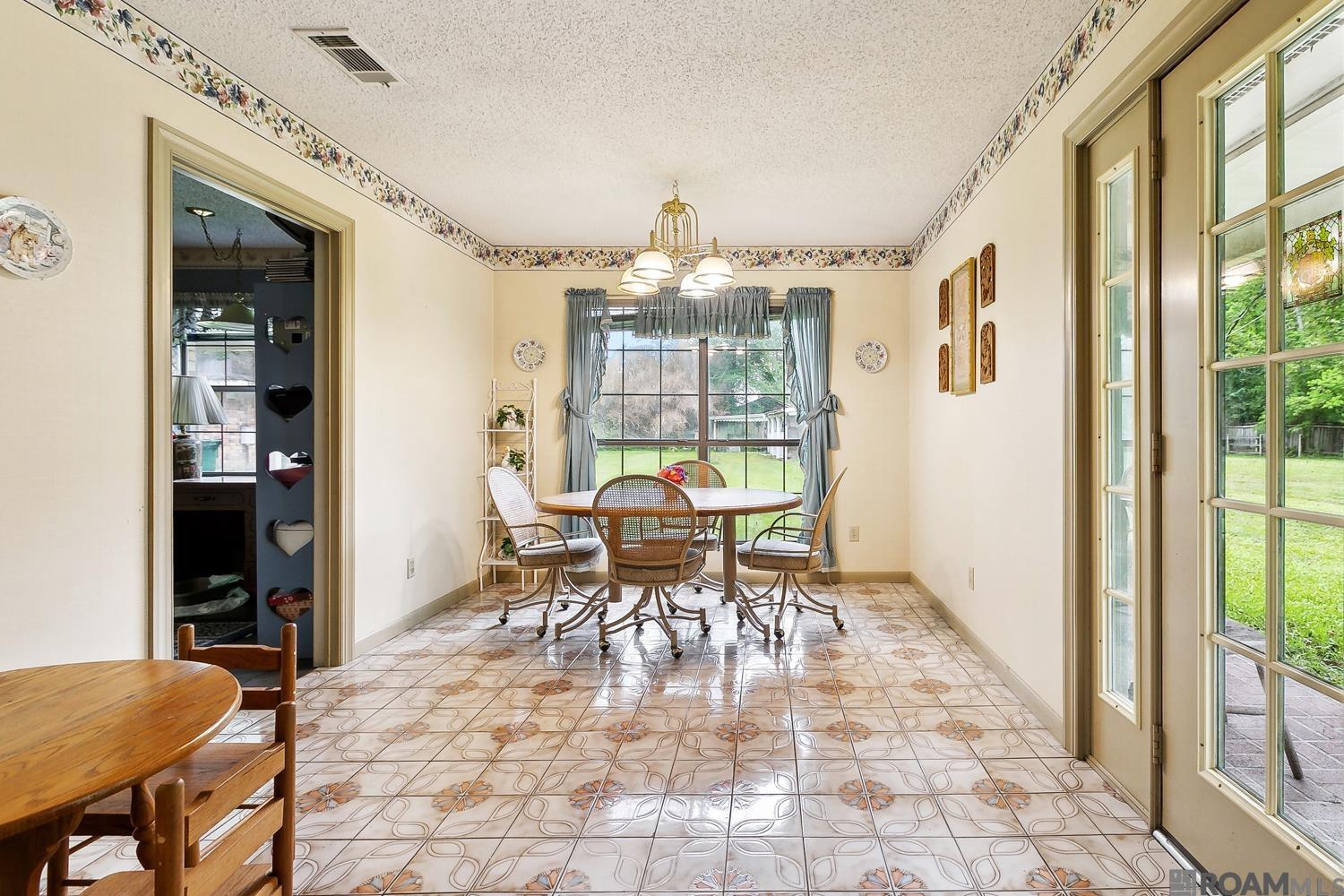 31621 Netterville Rd, Denham Springs, Louisiana image 8