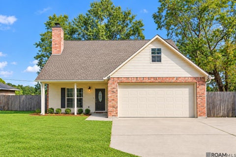 Homes For Sale - 16342 Beech St<br/> Prairieville, LA 70769
