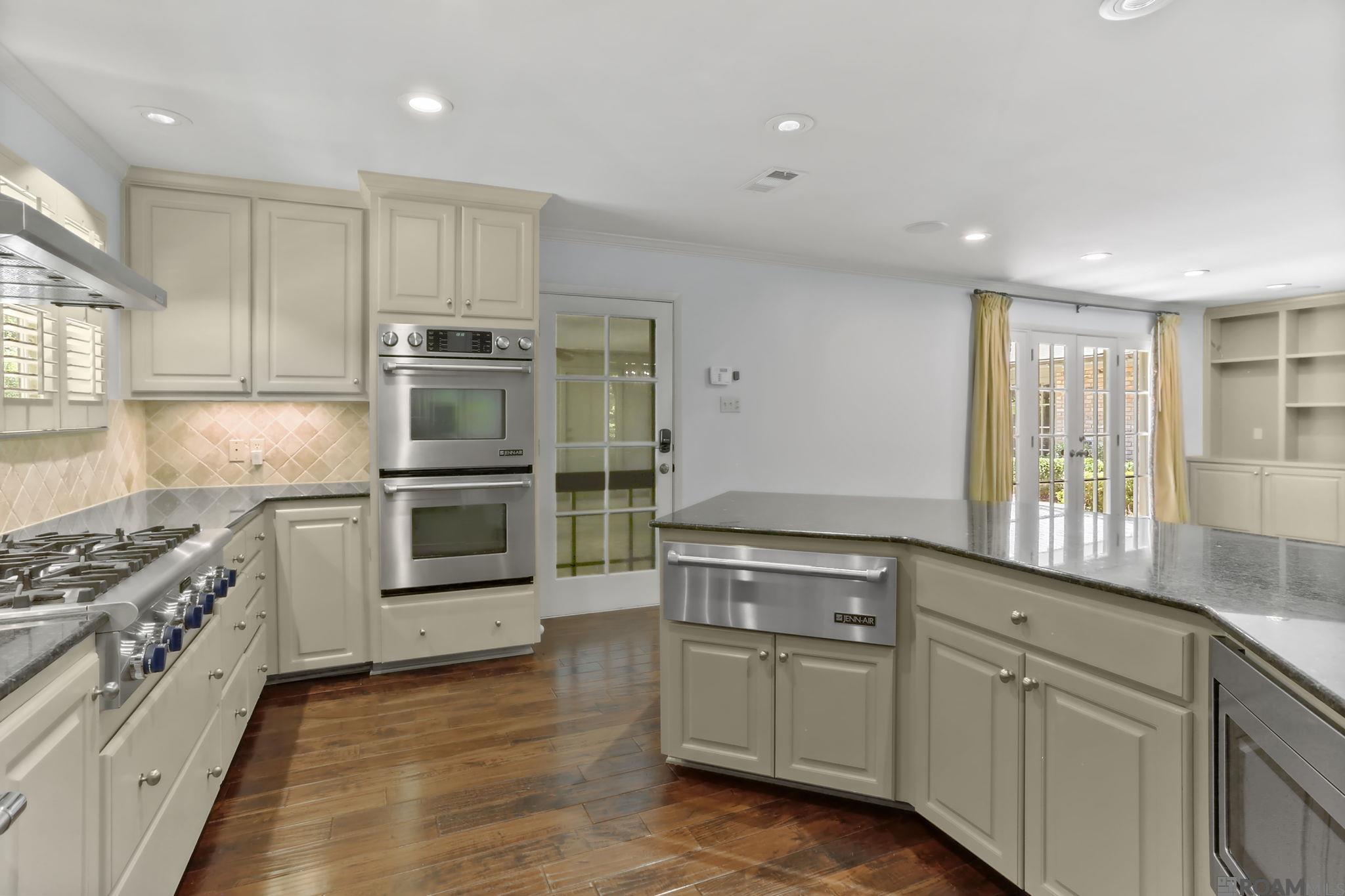 1525 Parker St, Baton Rouge, Louisiana image 37