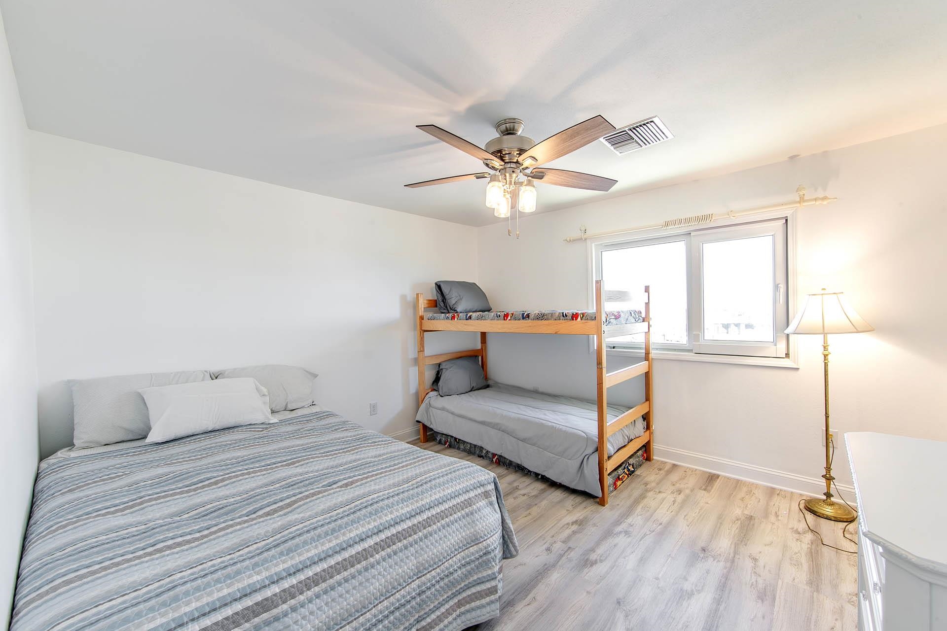 411 Admiral Craik Dr #4, Grand Isle, Louisiana image 12