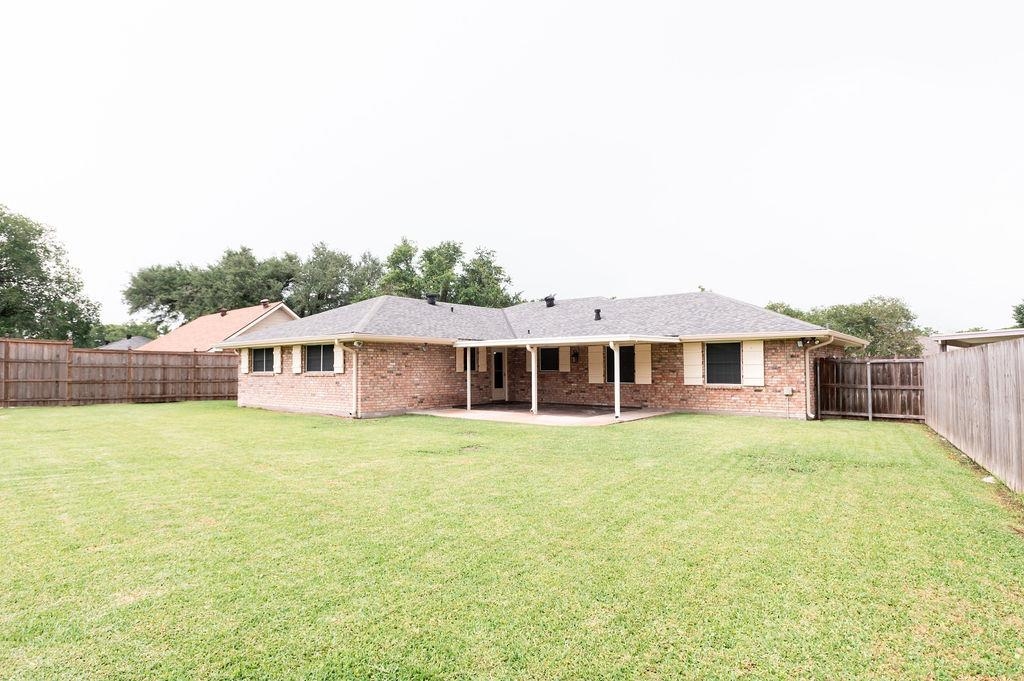 107 Piping Rock Drive, Houma, Louisiana image 2