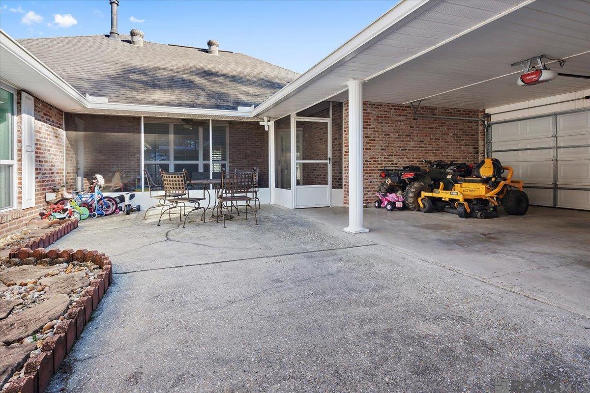 911 Maywood Dr, Denham Springs, Louisiana image 25