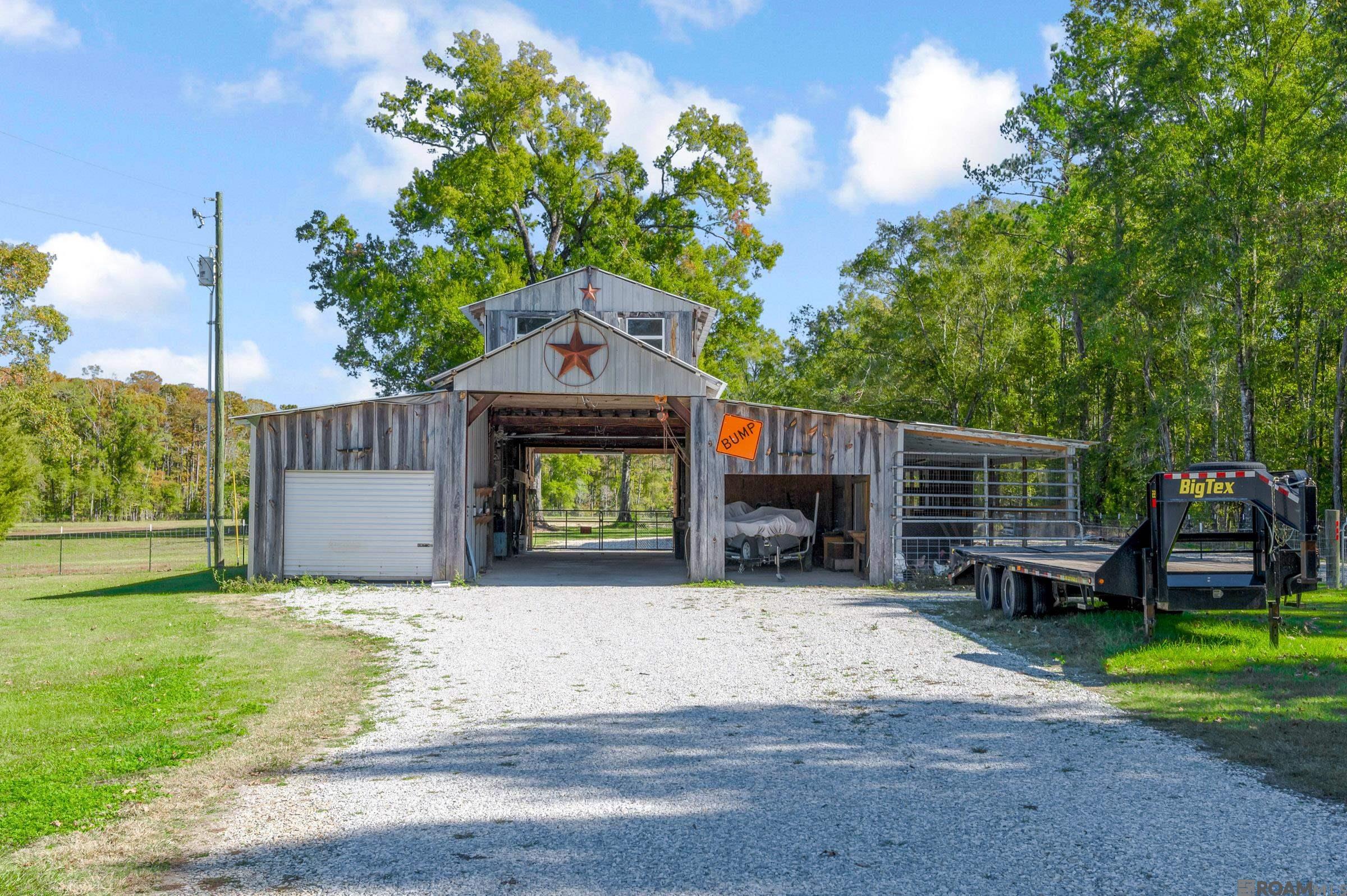 Photo 1 of 23 — 15254 Penalber Rd, Maurepas, LA 70449