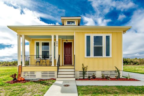 Homes For Sale - 606 Jean Charles Boulevard<br/> Gray, LA 70359