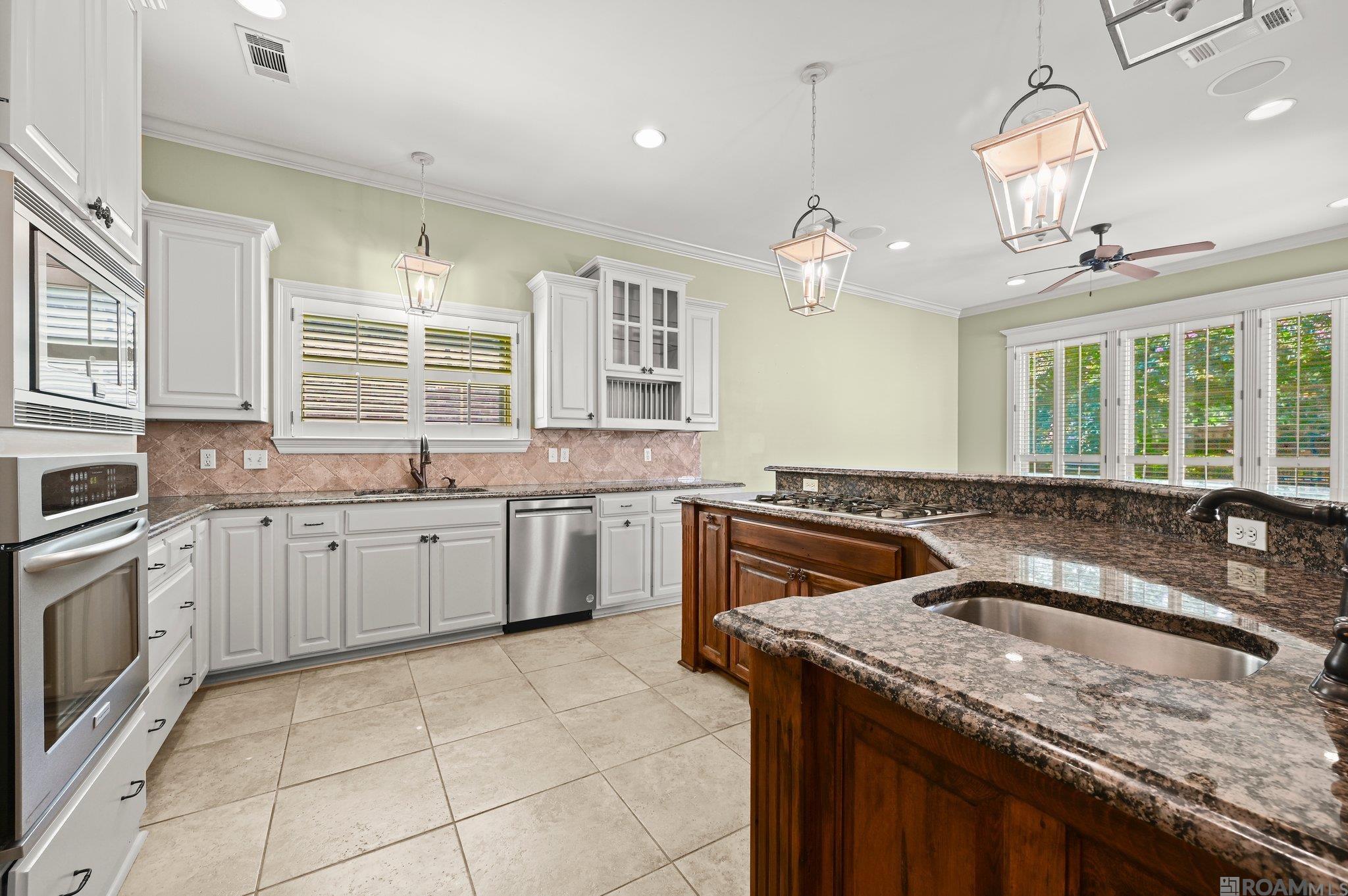 1780 Royal Troon Ct, Zachary, Louisiana image 9