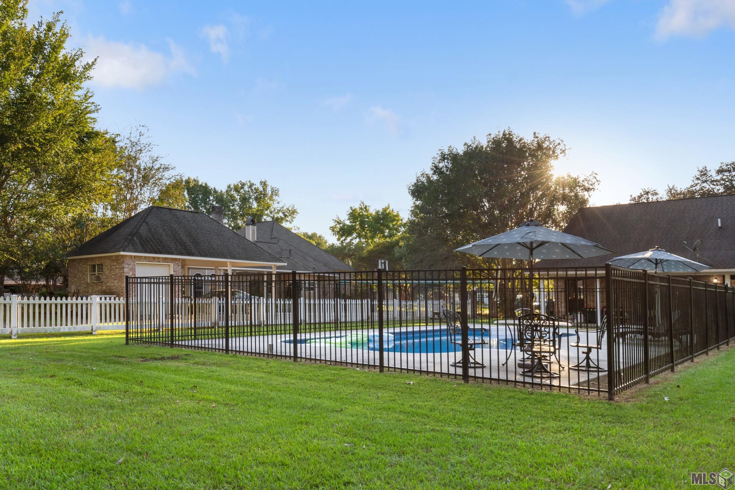 Baton Rouge, Louisiana 70818, United States, 5 Bedrooms Bedrooms, ,4 BathroomsBathrooms,Residential,Active,41641