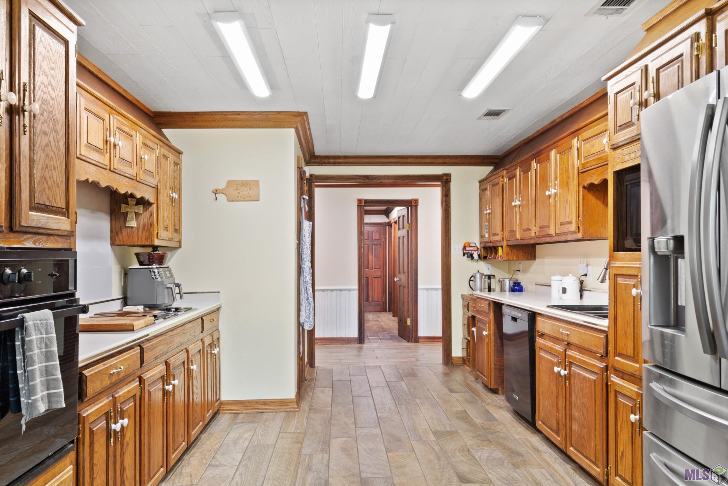 Baton Rouge, Louisiana 70818, United States, 5 Bedrooms Bedrooms, ,4 BathroomsBathrooms,Residential,Active,41641