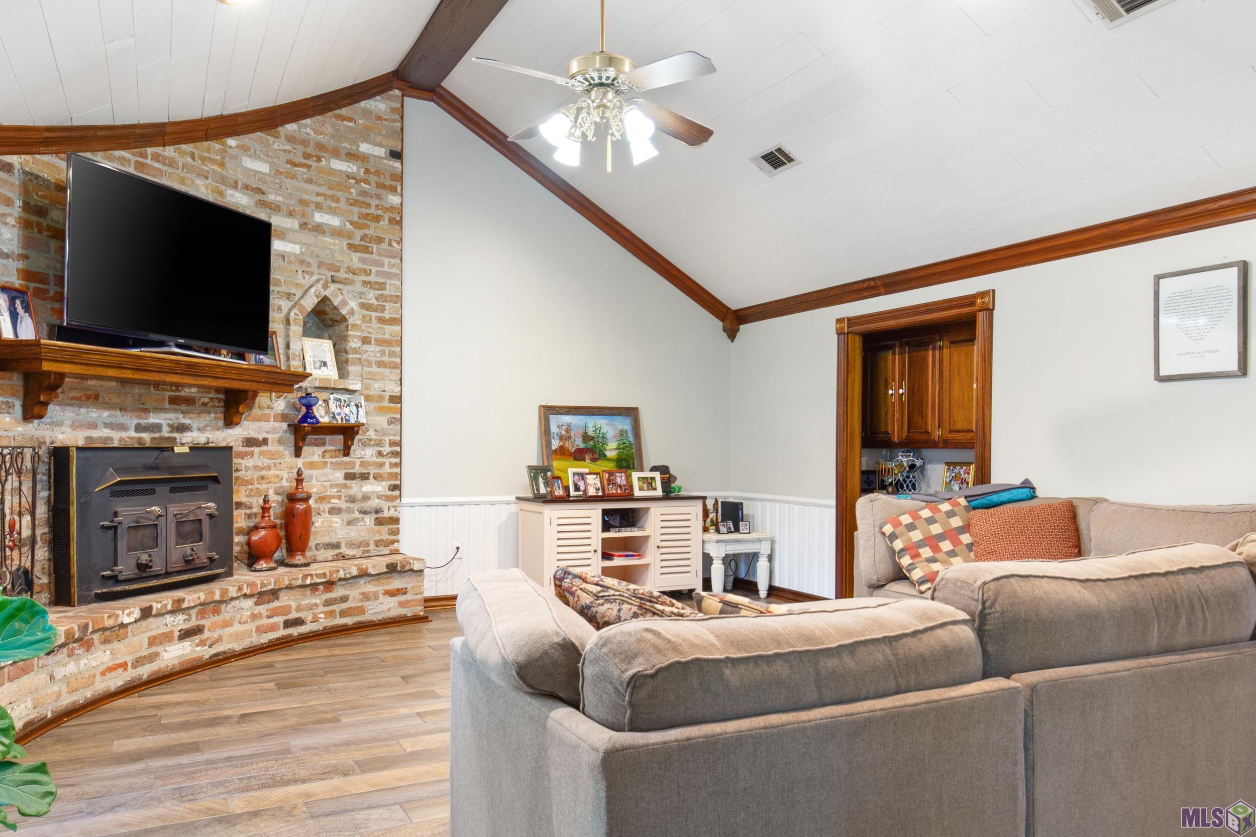 Baton Rouge, Louisiana 70818, United States, 5 Bedrooms Bedrooms, ,4 BathroomsBathrooms,Residential,Active,41641