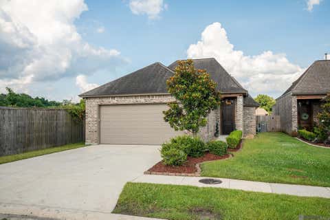 Homes For Sale - 16312 Fort Jackson St<br/> Ascension County, Prairieville, LA 70769