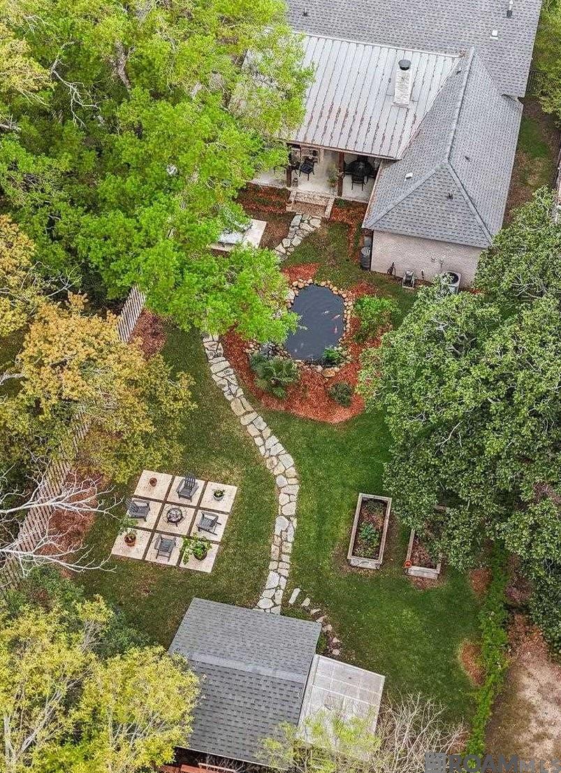 2020 Elissalde St, Baton Rouge, Louisiana image 37