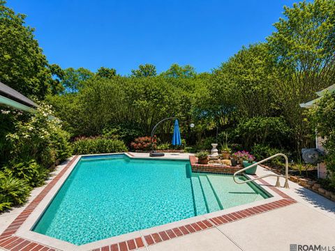 Homes For Sale - 14513 Cottage Oak Ave<br/> Baton Rouge, LA 70810