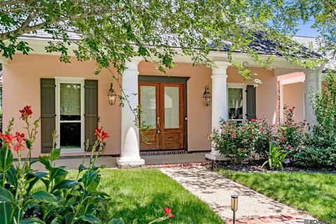 Homes For Sale - 14513 Cottage Oak Ave<br/> Baton Rouge, LA 70810