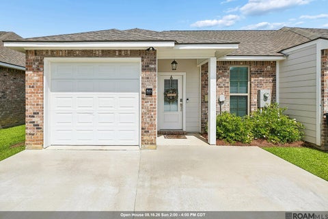 Townhouse For Sale - 33260 La Hwy 16 #8D<br/> Denham Springs, LA 70706